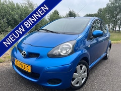 Toyota Aygo - 1.0-12V Comfort Navigator