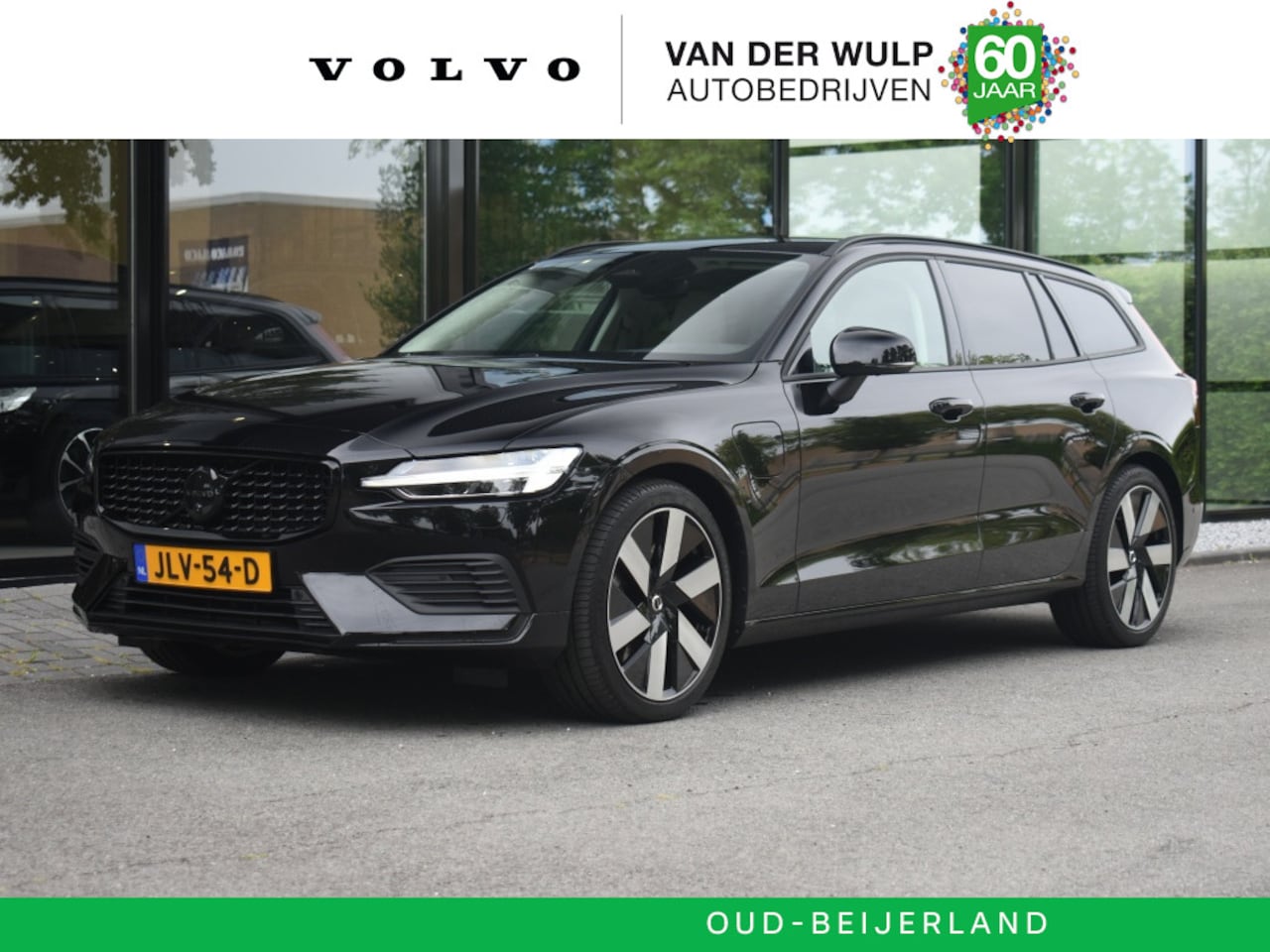 Volvo V60 - T6 350pk AWD Core | Lighting | Climate | Business Edition - AutoWereld.nl