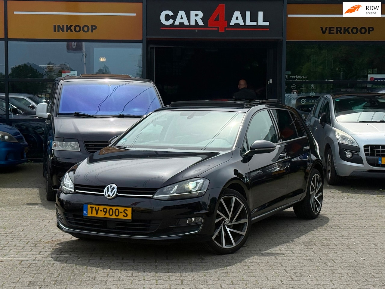 Volkswagen Golf - 1.4 TSI Highline PANO/DSG/MASSAGE/PDC/STLVRM/APK 15-02-2027 - AutoWereld.nl