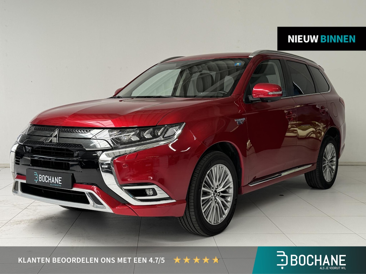 Mitsubishi Outlander - 2.4 PHEV Intense+ | Navigatie | 360° Camera | Panoramadak | Stoelverwarming | - AutoWereld.nl