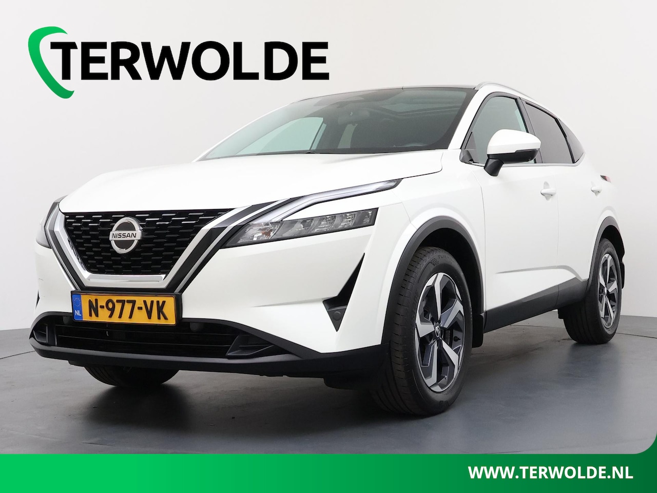 Nissan Qashqai - 1.3 MHEV Acenta | Trekhaak | Panoramadak | 360 camera - AutoWereld.nl
