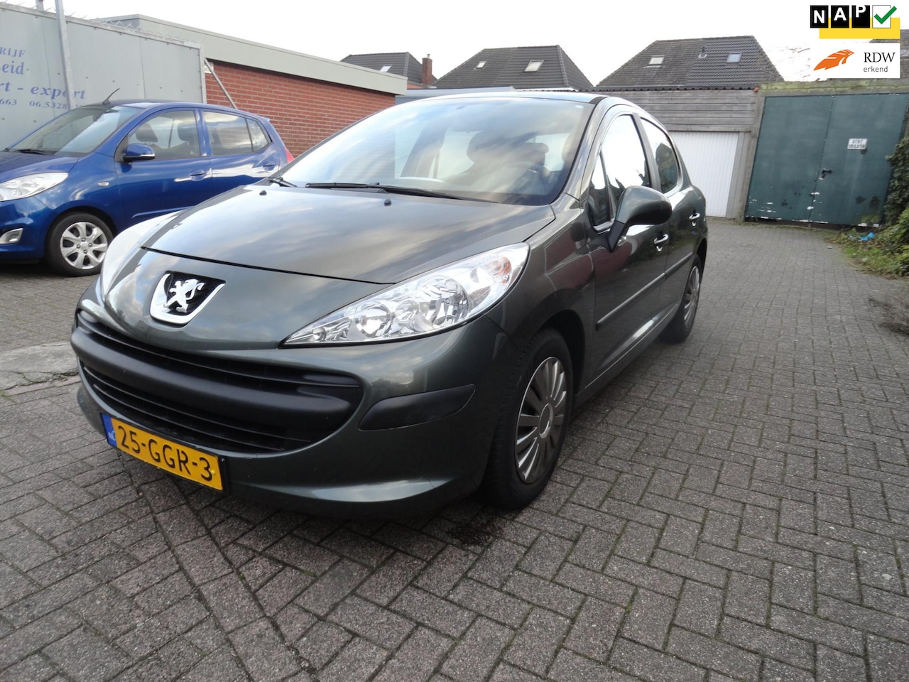 Peugeot 207 - 1.4 VTi Cool 'n Blue 1.4 VTi Cool 'n Blue - AutoWereld.nl