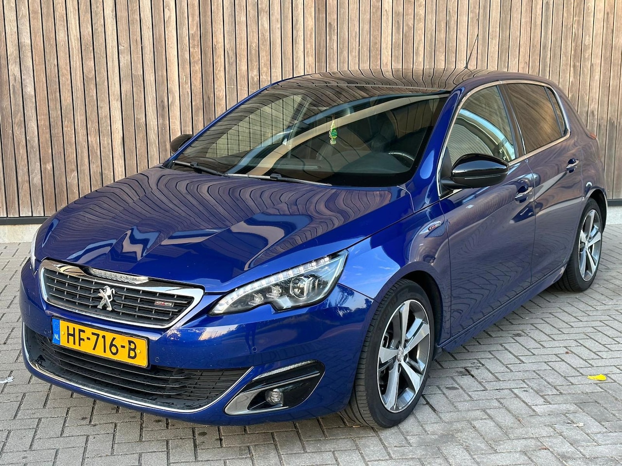 Peugeot 308 - 1.2 GT-line | PANO | XENON | LEDER | - AutoWereld.nl