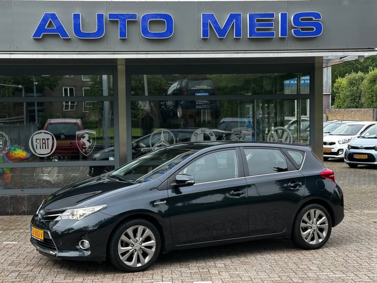 Toyota Auris - 1.8 Hybrid Executive Automaat Telefoon Camera Cruise - AutoWereld.nl