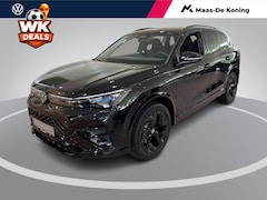 Volkswagen Tiguan - R-Line 1.5 eHybrid 204 PK 6 versn. DSG · Voorstoelen verwarmbaar · Sfeerverlichting · Trek