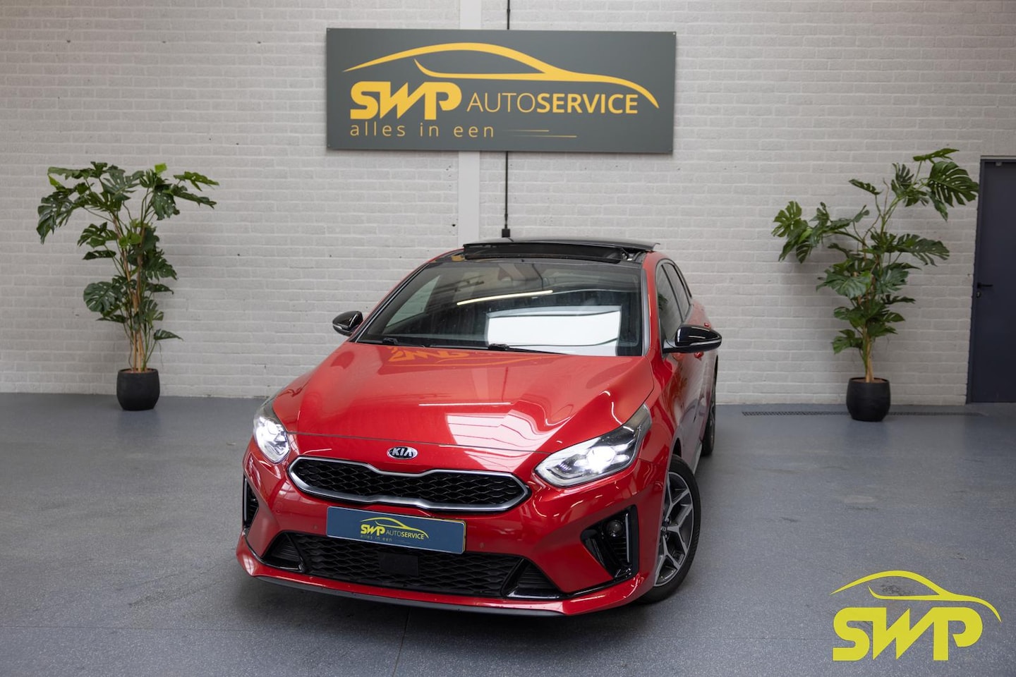 Kia Pro cee'd - 1.4 T-GDI GT-PlusLine | Pano | Memory | JBL | Dodehoek | Camera | Navi | Bomvol | Metallic - AutoWereld.nl