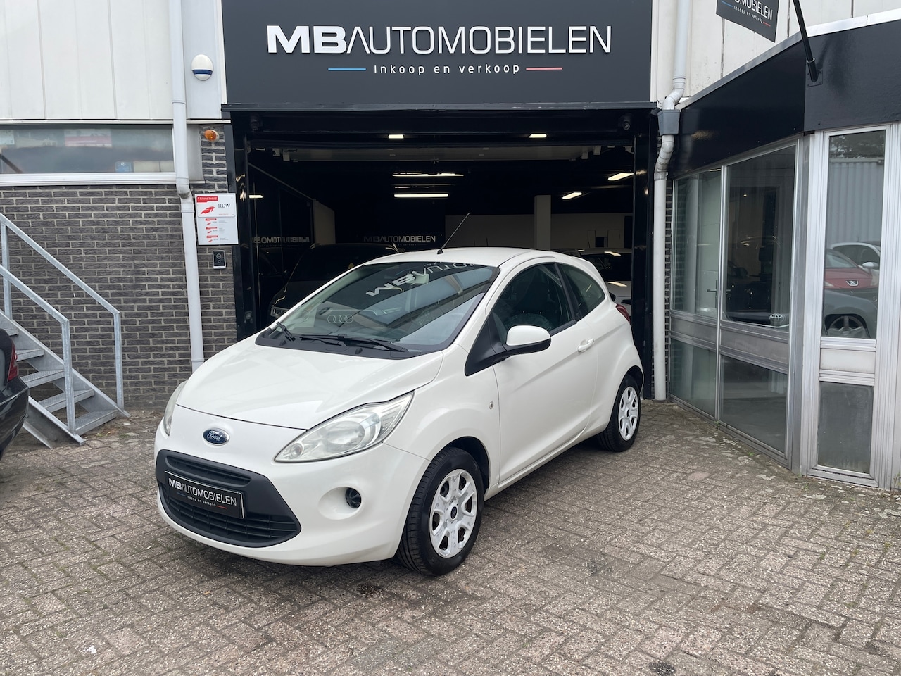 Ford Ka - 1.2 Cool & Sound start/stop/Airco/Nap/132DKM/2e Eigenaar! - AutoWereld.nl