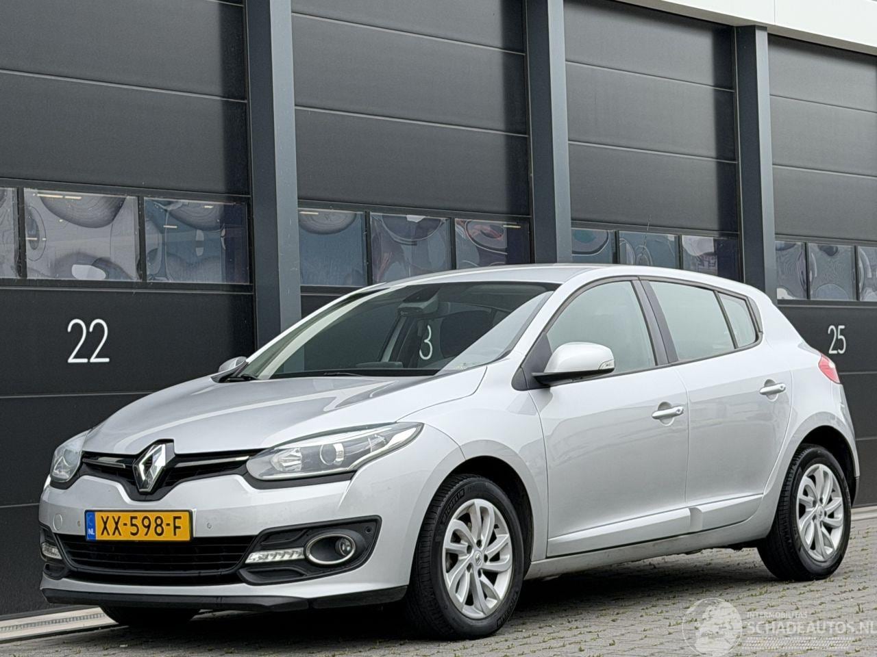 Renault Mégane - 1.6 Dynamique Navi CLima - AutoWereld.nl