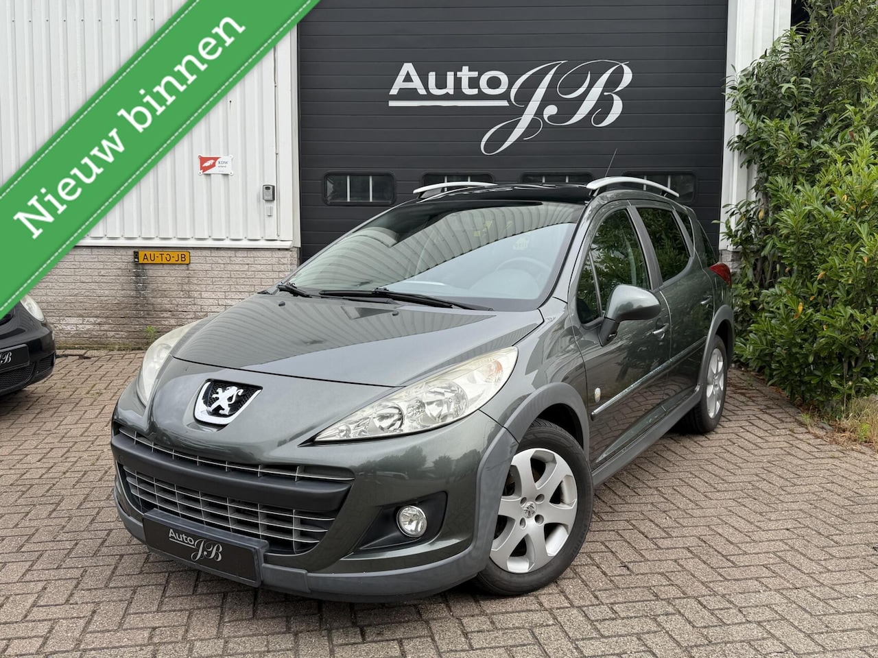 Peugeot 207 SW Outdoor - 1.6 VTi | PANORAMA | TREKH | APK 5-27 - AutoWereld.nl