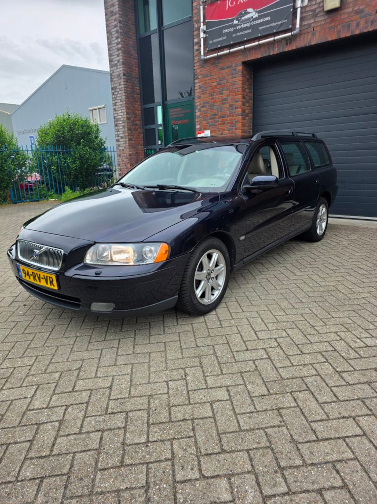 Volvo V70 - 2.4 Momentum automaat nwe apk dis riem - AutoWereld.nl