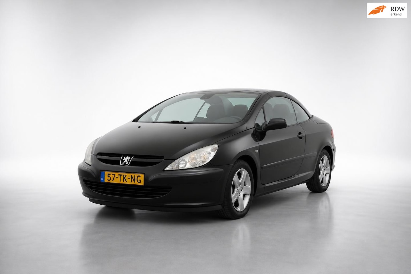 Peugeot 307 CC - 2.0-16V| dak werkt niet| auto rijdt schakelt goed - AutoWereld.nl