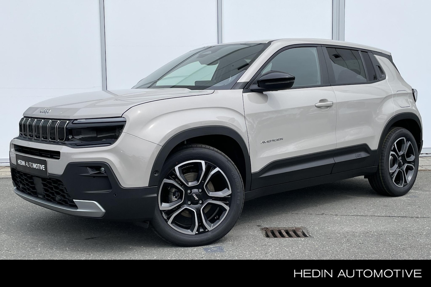 Jeep Avenger - Summit 54 kWh | Navigatie | Camera | Parkeersensoren | Keyless | Full LED | 18" LMV - AutoWereld.nl