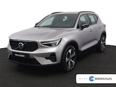 Volvo XC40 - 2.0 B4 Plus Dark | Trekhaak | Harman/Kardon | Verwarmde Voorruit | Elek. Stoelen | 4 Cilin