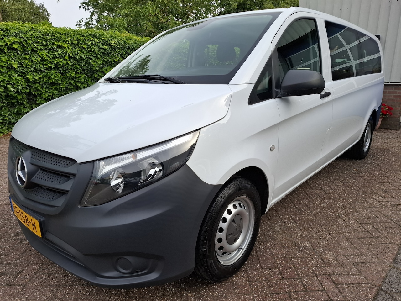 Mercedes-Benz Vito Tourer - 109 BlueTEC 13250.- INCL BTW 9-PERSOONS 88PK - AutoWereld.nl