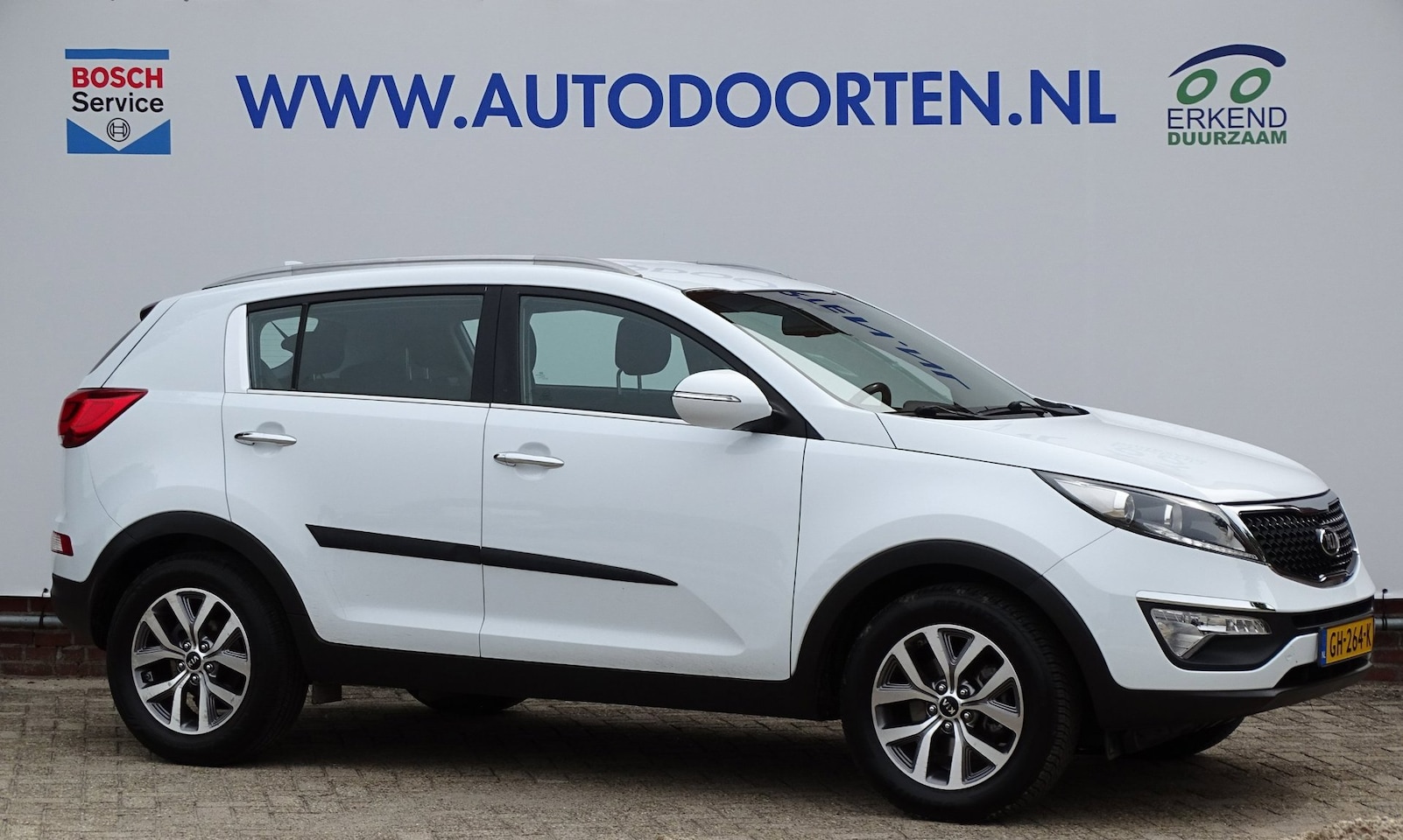 Kia Sportage - 1.6 GDI ComfortLine|Trekhaak|All Season|Camera|Navi - AutoWereld.nl