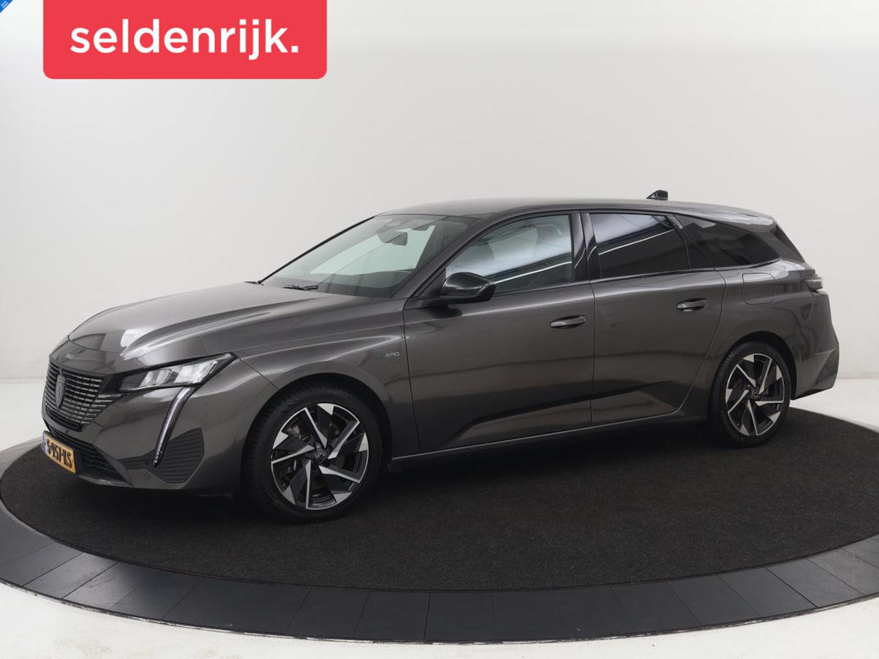 Peugeot 308 - 1.6 HYbrid 180 Allure Pack Business | SOH 93,8% | Trekhaak | Adaptive cruise | Half leder - AutoWereld.nl