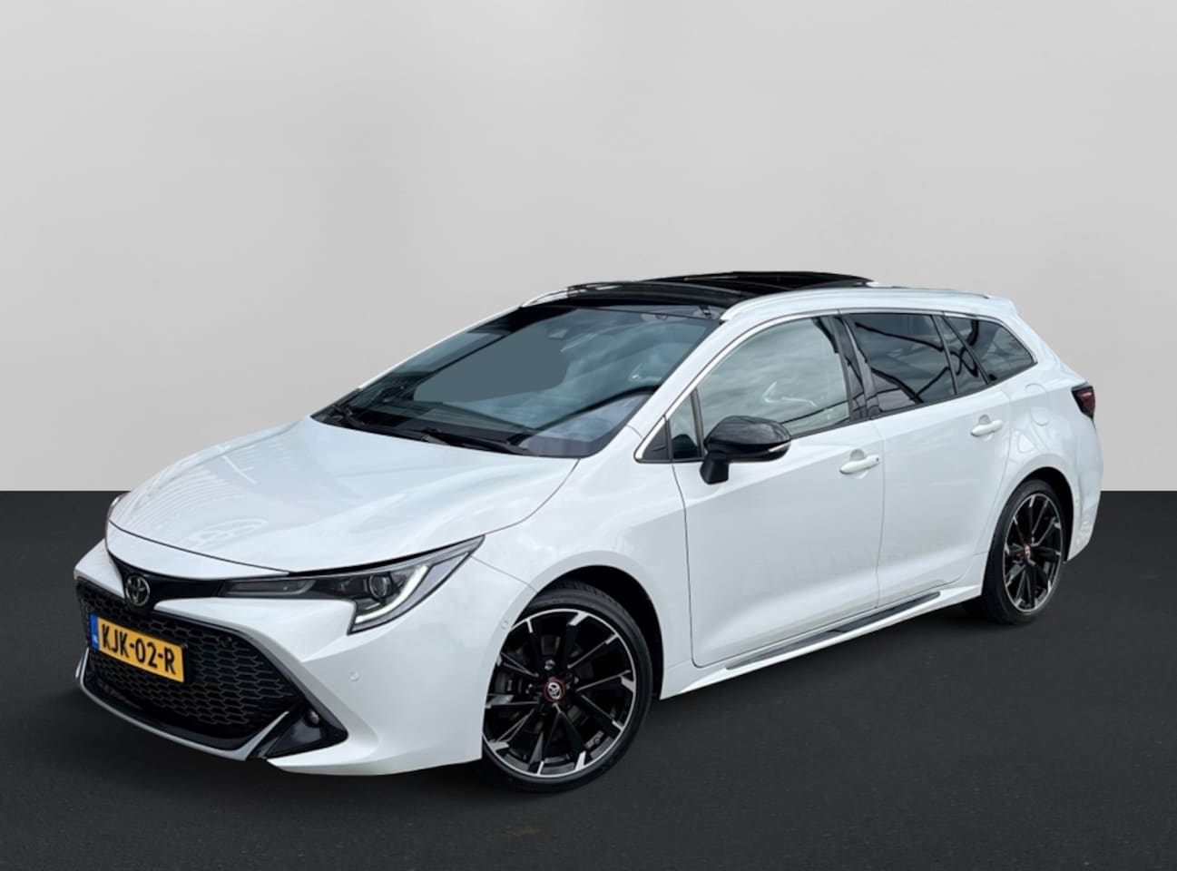 Toyota Corolla Touring Sports - 2.0 Hybrid GR Sport Plus | Pano | JBL | Head up display | - AutoWereld.nl