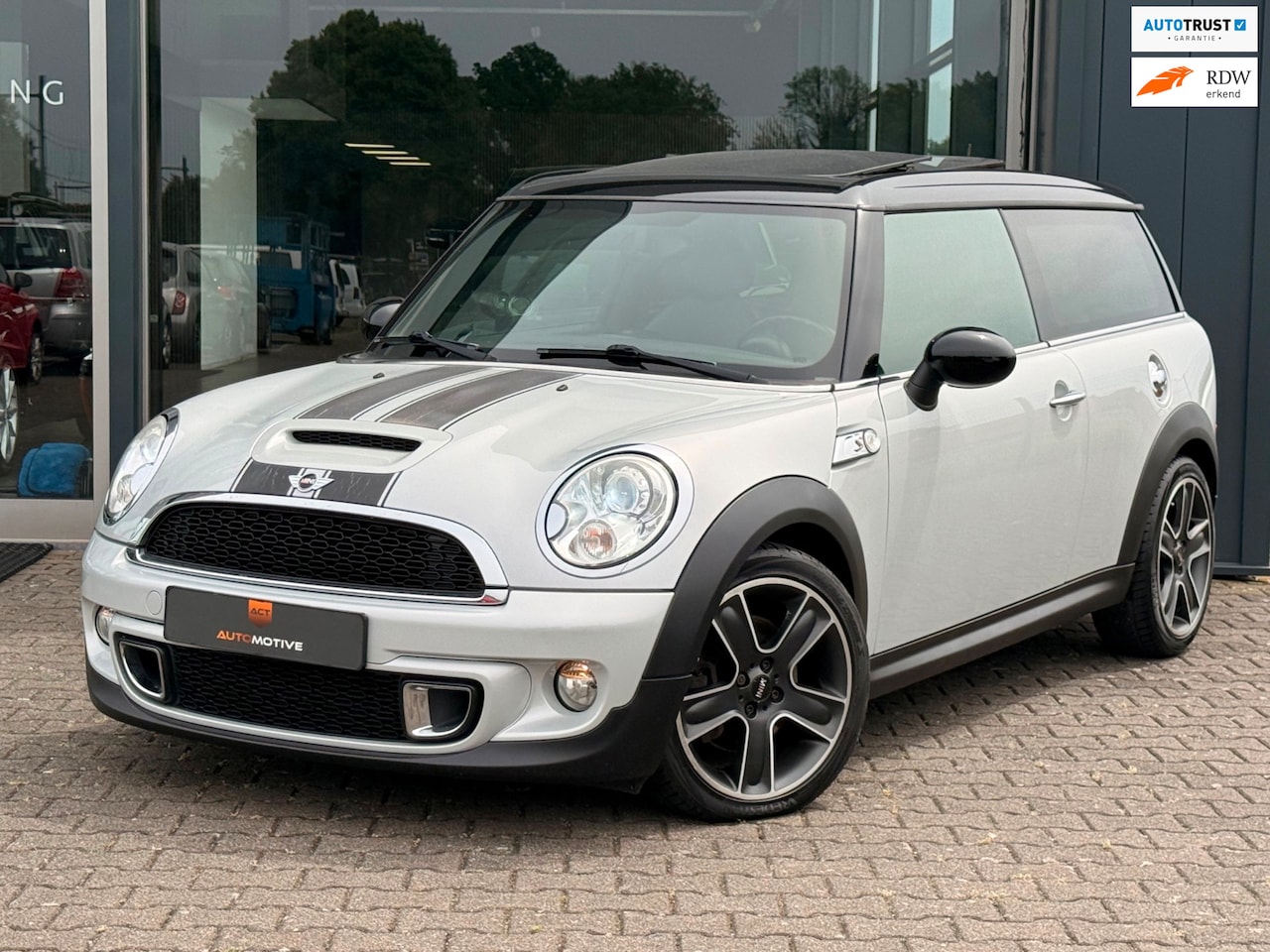 MINI Clubman - 1.6 Cooper S SOHO Automaat - AutoWereld.nl