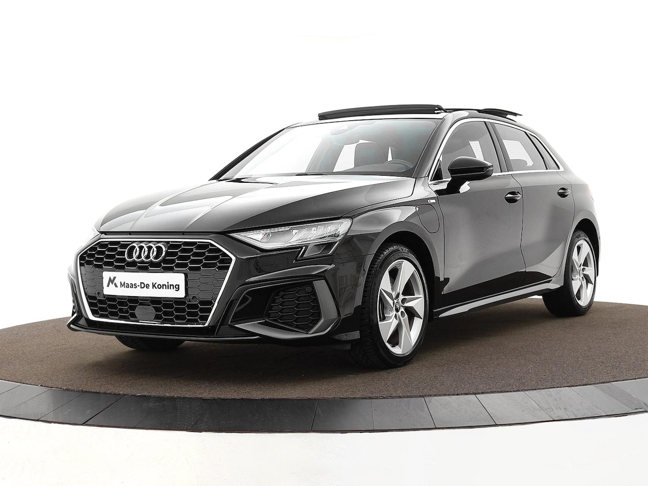 Audi A3 Sportback - 40 TFSIe 204pk S-tronic S Edition · Panoramadak · Apple/Android Car Play · Lederen Bekledi - AutoWereld.nl