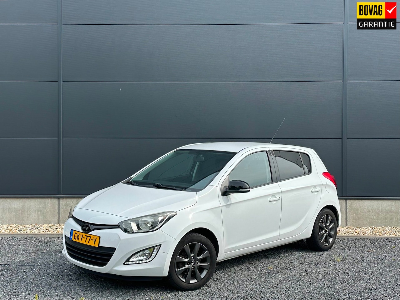 Hyundai i20 - 1.2 HP i-Motion Airco | Radio - AutoWereld.nl