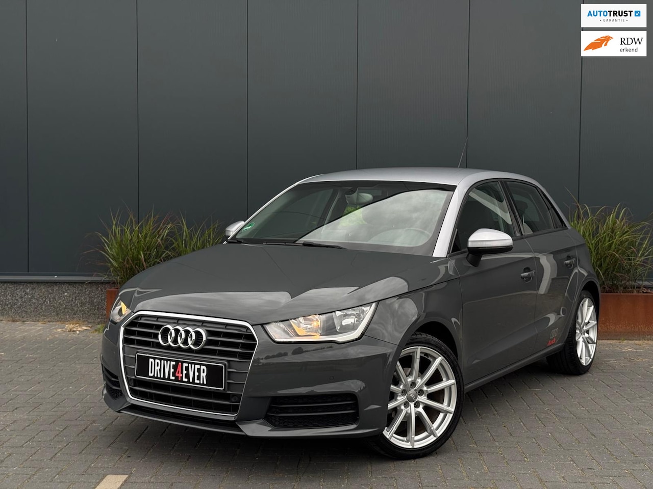 Audi A1 Sportback - 1.0 TFSI SPORT | NARDO| SPORTVELGEN | AIRCO | CRUISE CONTROL - AutoWereld.nl