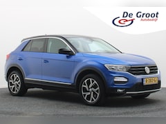 Volkswagen T-Roc - 1.5 TSI Sport Virtual Cockpit, Cruise, Apple Carplay, Verwarmde Stoelen, Trekhaak, 17''