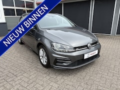 Volkswagen Golf - 1.5 TSI Highline Business R