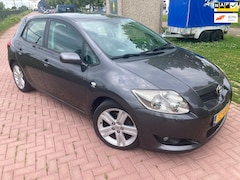 Toyota Auris - 2.2 D-4D Executive Business | Leer | Navigatie | NAP | Stoelverwarming + APK 06-2027