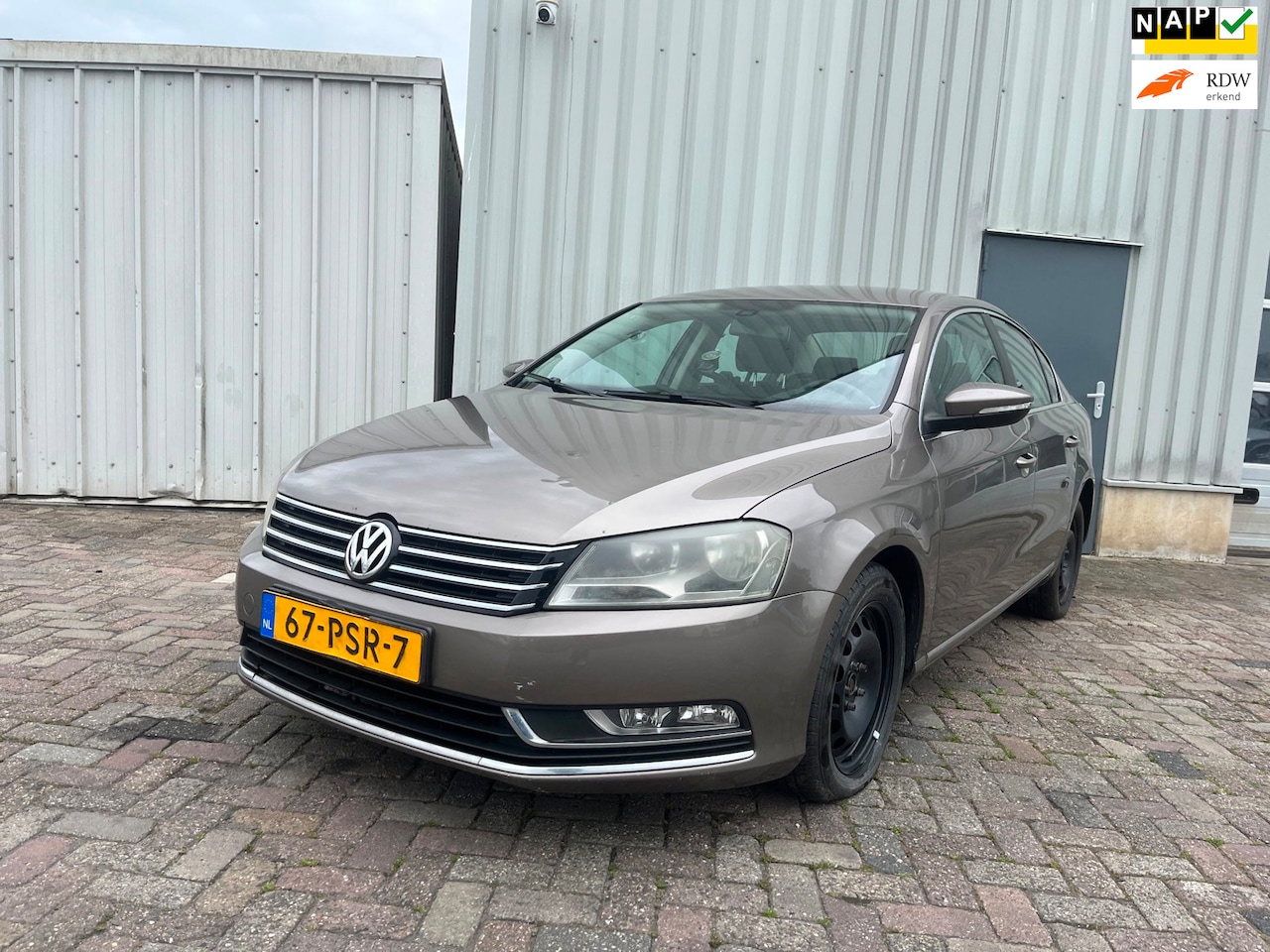 Volkswagen Passat - 1.4 TSI Comfortline BlueMotion MOTOR DEFECT!! - AutoWereld.nl