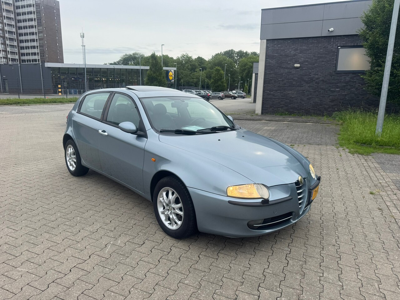 Alfa Romeo 147 - 1.6 T.Spark Veloce Edizione Esclusiva 1.6 T.Spark Veloce Edizione Esclusiva - AutoWereld.nl