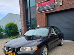 Volvo S60 - 2.4 Momentum