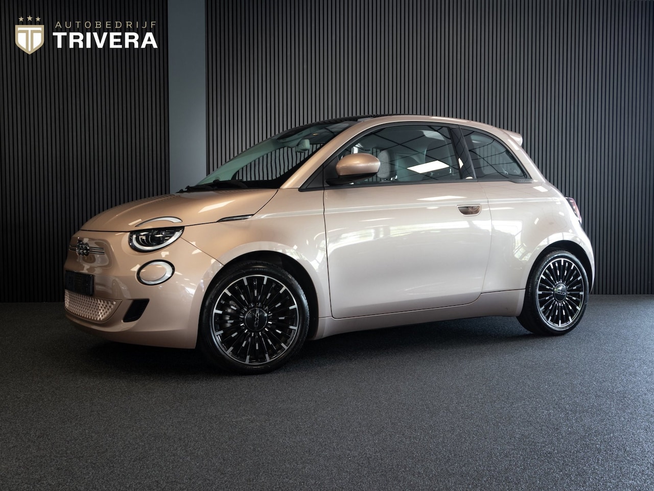 Fiat 500 - 3+1 Nouvelle 42kWh l SoH 94% l Carplay l SKYDOME l LMV l BTW auto l als nieuw - AutoWereld.nl
