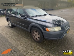 Volvo XC70 - 2.5 T Summum Youngtimer NL-AUTO I NAP I Leer I Trekhaak I Clima I Winterpakket I 16" I Nav