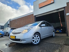 Toyota Prius - 1.5 VVT-i Tech Edition GARANTIE Met Nieuwe APK