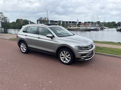Volkswagen Tiguan - 1.4 TSI ACT Highline Business R
