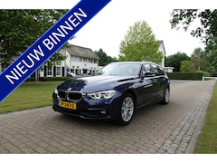 BMW 3-serie Touring - 330i Centennial Executive | Trekhaak | LED | Navi | PDC |