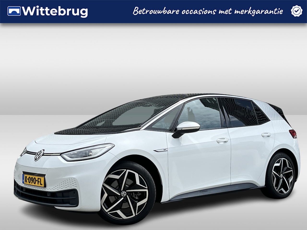Volkswagen ID.3 - First Plus 58 kWh / Navigatie / App connect / Camera / Parkeersensoren V+A / Lichtmetaal 1 - AutoWereld.nl