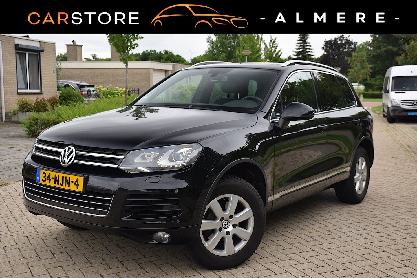 Volkswagen Touareg - 3.0 TDI Highline*Pano*Clima*Trekhaak*Dynaudio*4-Motion* - AutoWereld.nl