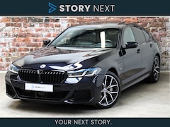 BMW 5-serie - Sedan 530e High Executive M Sport Pakket Automaat / Live Cockpit Professional / Schuif-/ka