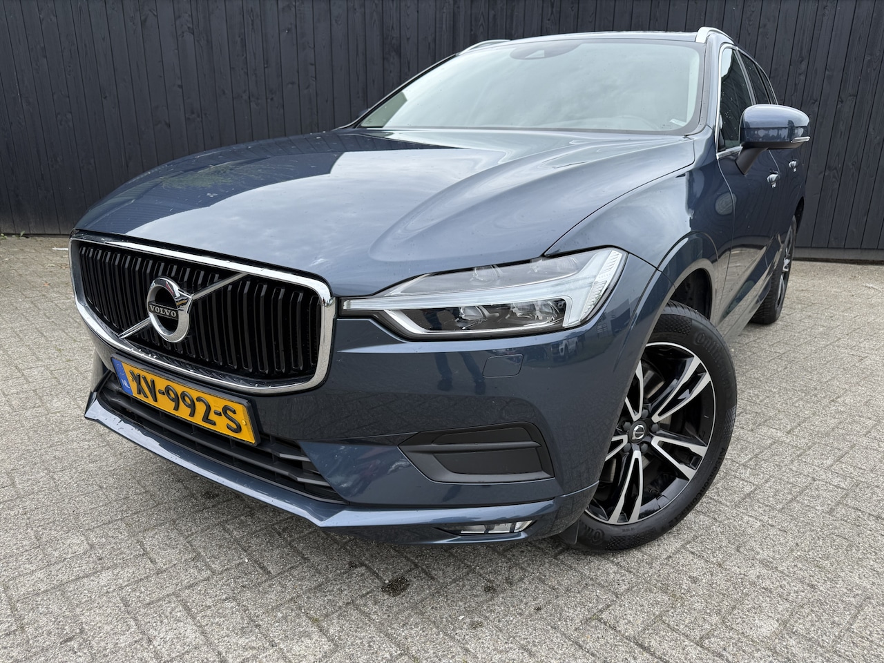 Volvo XC60 - 2.0 T5 Momentum 2.0 T5 Momentum - AutoWereld.nl