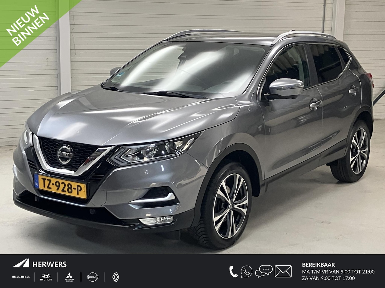 Nissan Qashqai - 1.2 N-Connecta / Panoramadak / NL auto - AutoWereld.nl