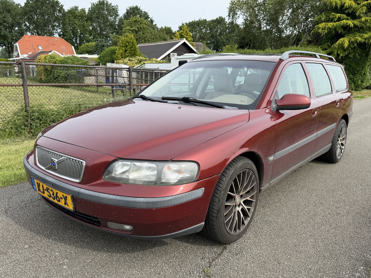 Volvo V70 - 2.4 T Geartr. C.L. 2.4 T Geartr. C.L. - AutoWereld.nl