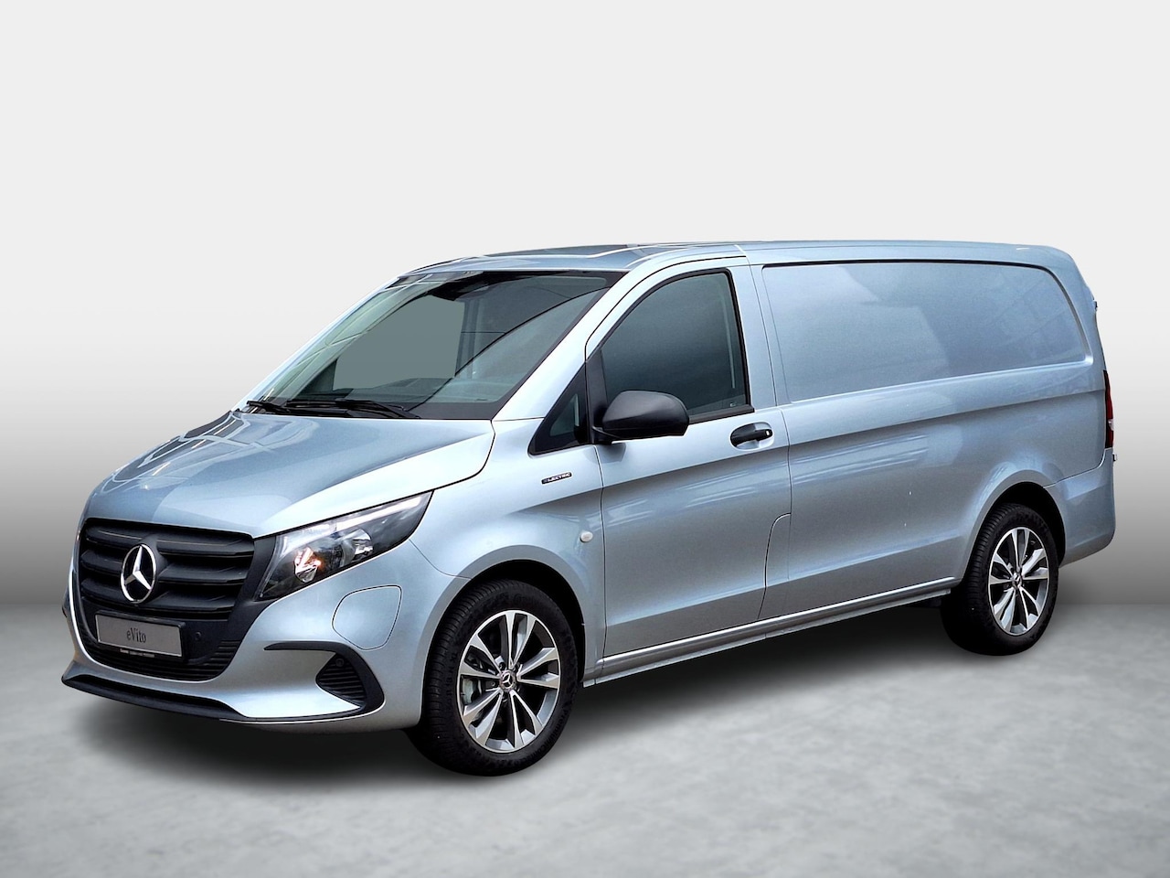 Mercedes-Benz eVito - 112 L2 60 kWh | Achteruitrijcamera | Dodehoekassistentie | Stoelverwarming Bestuurdersstoe - AutoWereld.nl