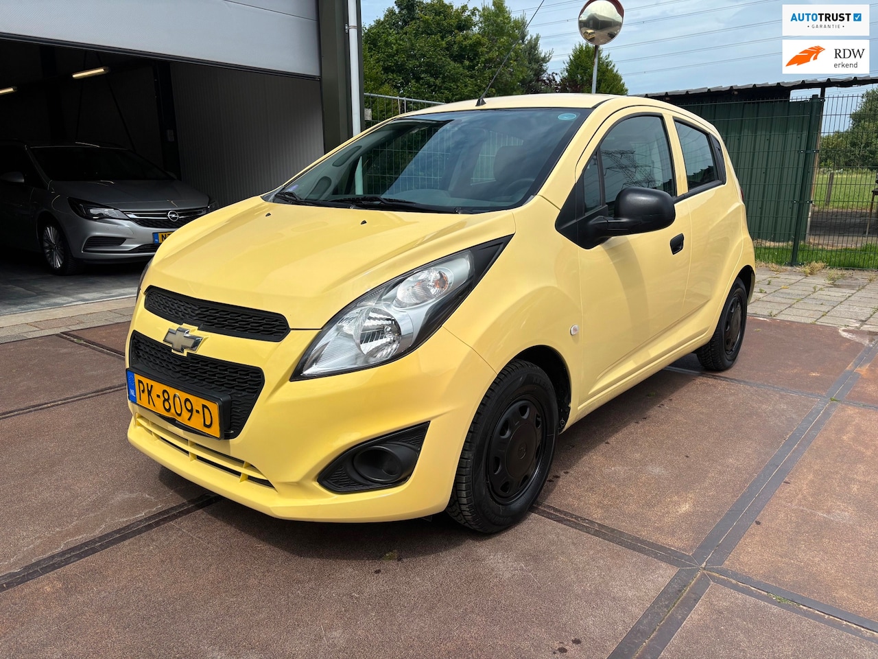 Chevrolet Spark - 1.0 16V LE Leuke Auto 125dkm - AutoWereld.nl