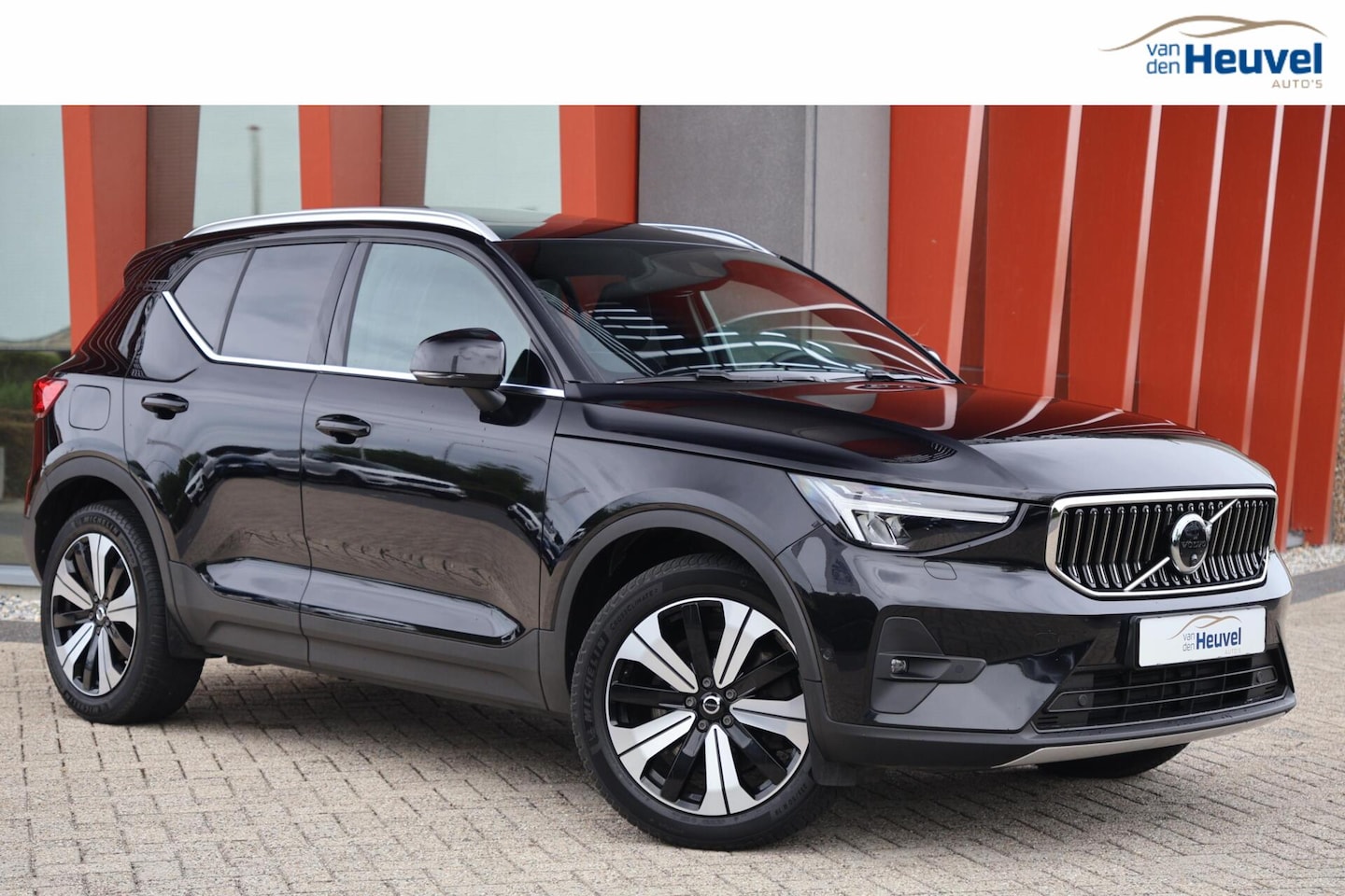 Volvo XC40 - T5 Recharge Ultimate Bright | Stoelverwarming | Trekhaak | 360° Camera | Panoramadak | BLI - AutoWereld.nl