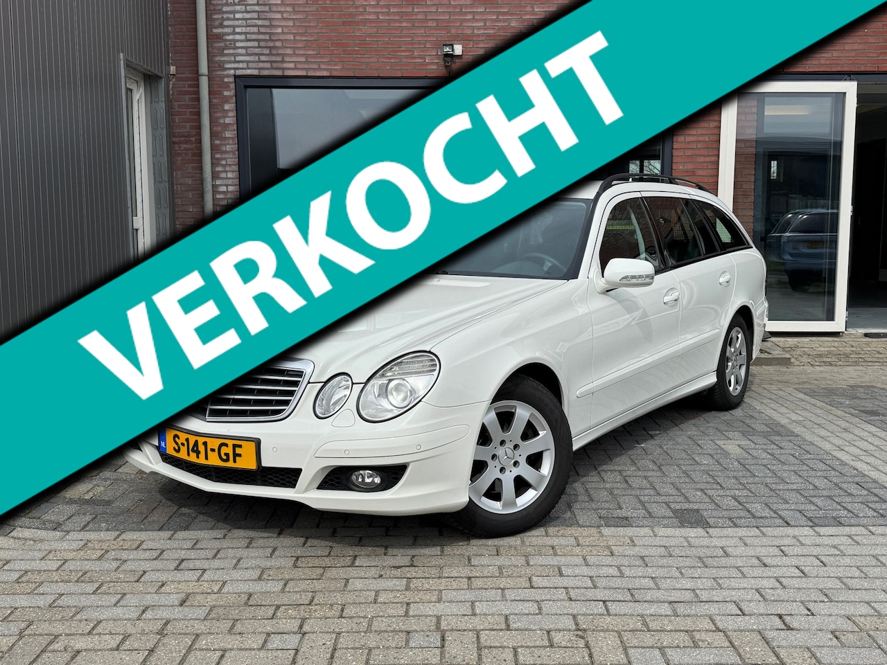 Mercedes-Benz E-klasse Estate - 320 CDI Classic 4-Matic | V6 | Trekhaak | Leer | - AutoWereld.nl