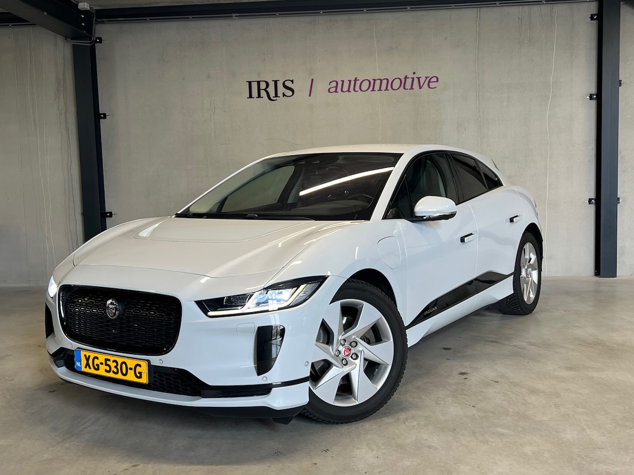 Jaguar I-PACE - EV400 SE 90 kWh - SOH 95,5% - AppleCarplay - 360 camera - Keyless E - 4zone Climate - Voor - AutoWereld.nl
