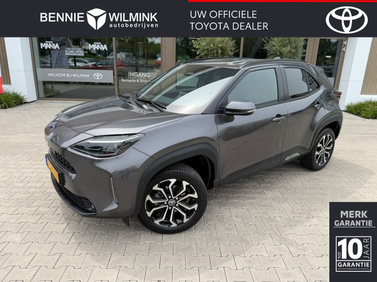 Toyota Yaris Cross - 1.5 Hybrid 115 First Edition | Trekhaak | All Seasons - AutoWereld.nl