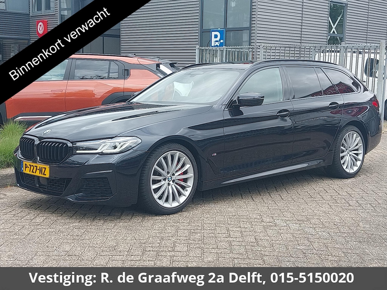BMW 5-serie Touring - 530i Business Edition Plus | Schuif-/Kanteldak | Navigatie | Camera | Leder | - AutoWereld.nl