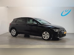 Volkswagen Golf - 1.5 TSI Life Business Alcantara Stoelverwarming Camer Sfeerverlichting DAB+